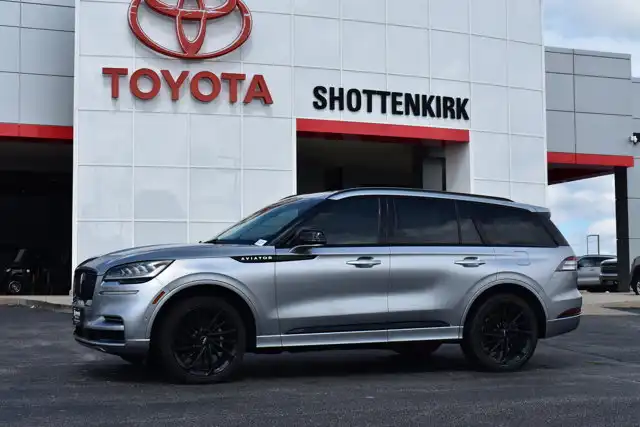 2023 Lincoln Aviator Reserve AWD's photo
