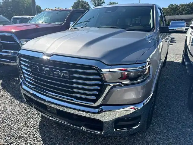2025 RAM 1500 Laramie 4x4 Crew Cab 5'7's photo