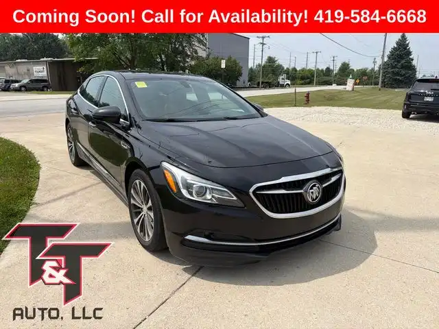 2017 Buick LaCrosse Essence's photo