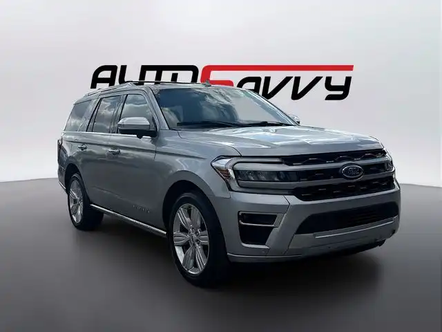 2023 Ford Expedition Platinum's photo