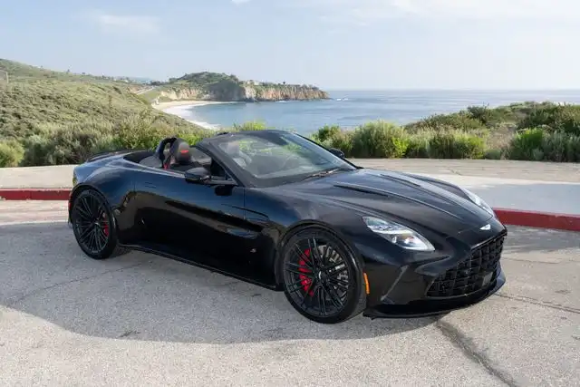 2026 Aston Martin Vantage 4.0 V8 Roadster's photo