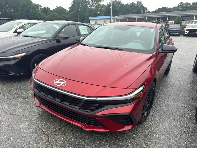 2026 Hyundai Elantra 2.0 Sport IVT SEL's photo