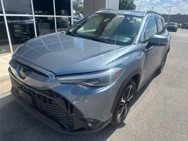 2023 Toyota Corolla Cross Hybrid XSE AWD's photo