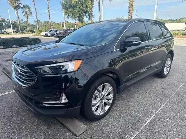 2022 Ford Edge Titanium AWD's photo