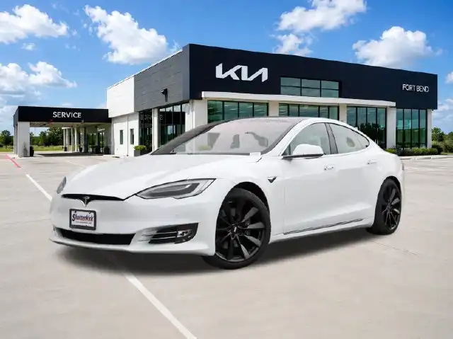 2021 Tesla Model S Long Range Plus's photo