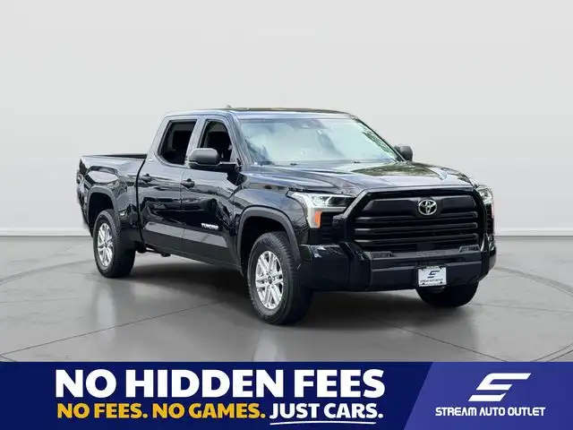 2022 Toyota Tundra SR5 3.4L 4WD CrewMax 6.5' Bed's photo