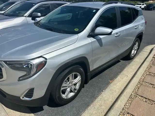 2021 GMC Terrain SLE FWD's photo
