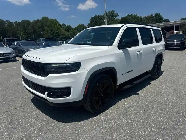 2024 Jeep Wagoneer Series II Carbide's photo