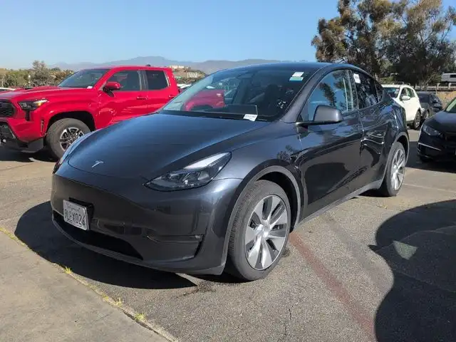 2024 Tesla Model Y Long Range Dual Motor All-Wheel Drive's photo
