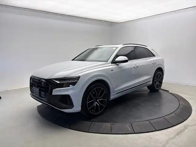 2020 Audi Q8 55 Premium Plus quattro Tiptonic's photo