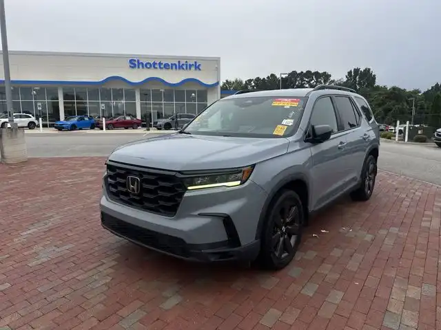 2023 Honda Pilot Sport AWD's photo
