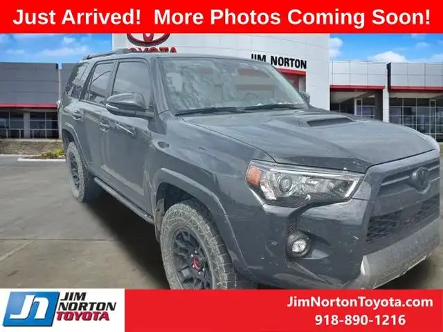 2024 Toyota 4Runner TRD Off-Road Premium 4WD V6's photo