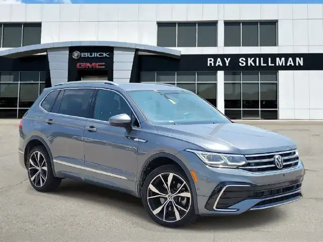 2022 Volkswagen Tiguan 2.0T SEL R-Line 4Motion's photo