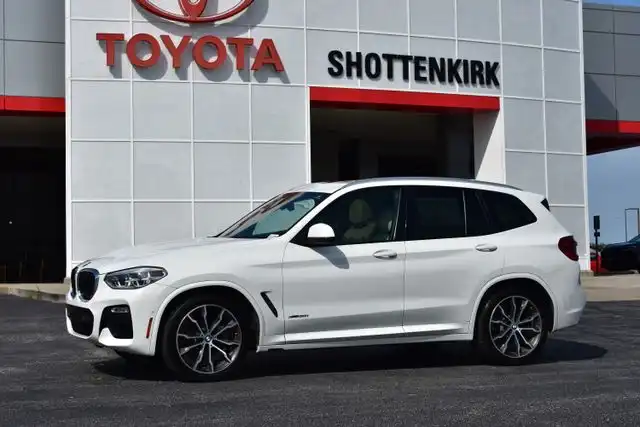 2018 BMW X3 xDrive30i's photo