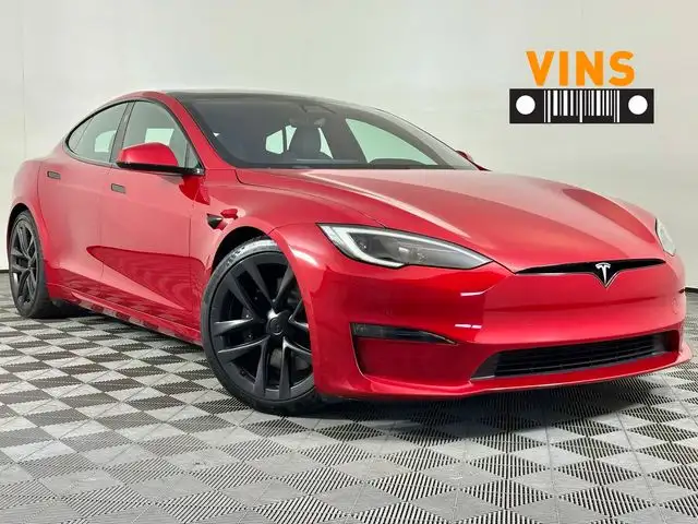 2022 Tesla Model S Base's photo