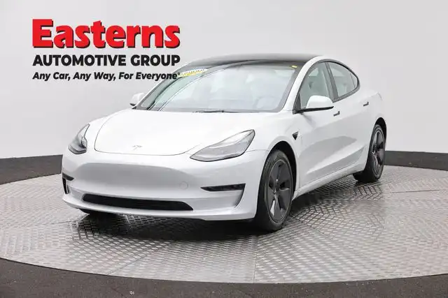 2023 Tesla Model 3 Base's photo