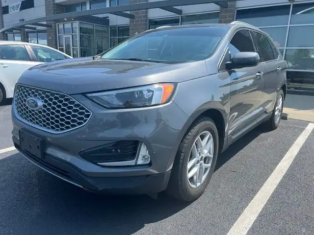 2024 Ford Edge SEL AWD's photo