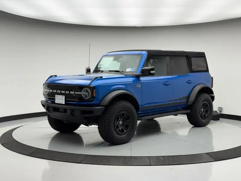 2021 Ford Bronco Wildtrak 4x4 photo 1