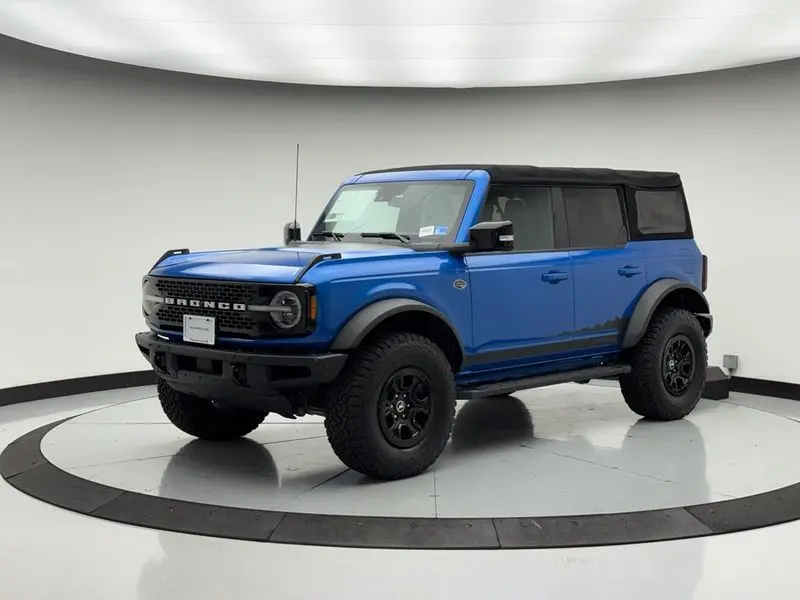 2021 Ford Bronco Wildtrak 4x4 photo 1
