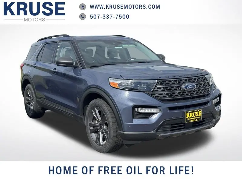 2021 Ford Explorer XLT 4WD photo 1