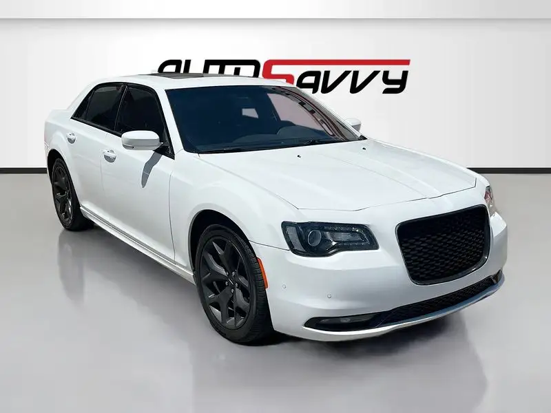 2023 Chrysler 300 S photo 1