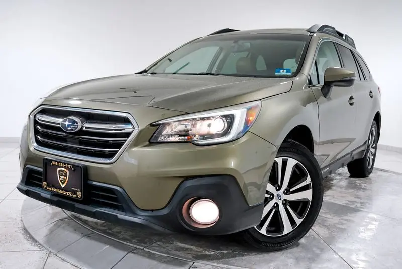 2018 Subaru Outback 2.5i Limited photo 1