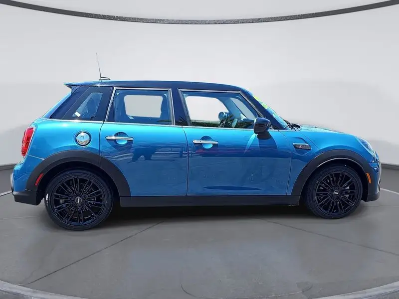 2023 MINI Hardtop Cooper S photo 1