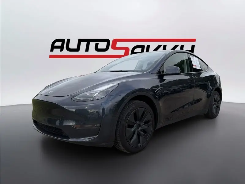 2025 Tesla Model Y Long Range Rear Wheel Drive photo 1