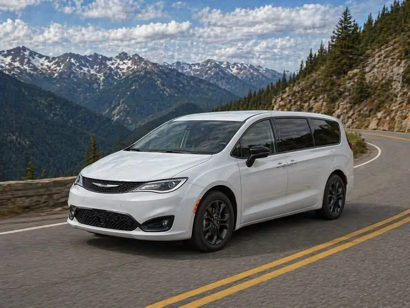 2026 Chrysler Pacifica Select AWD photo 1