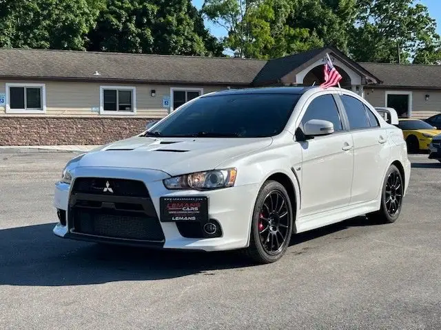 2015 Mitsubishi Lancer Evolution FE photo 1