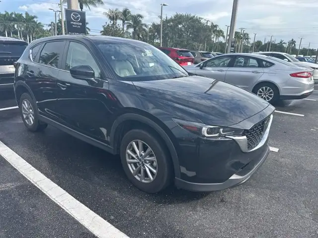 2023 Mazda CX-5 Preferred AWD Auto Package S photo 1