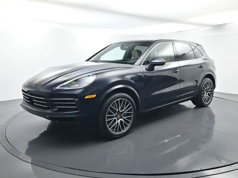 2021 Porsche Cayenne S photo 1