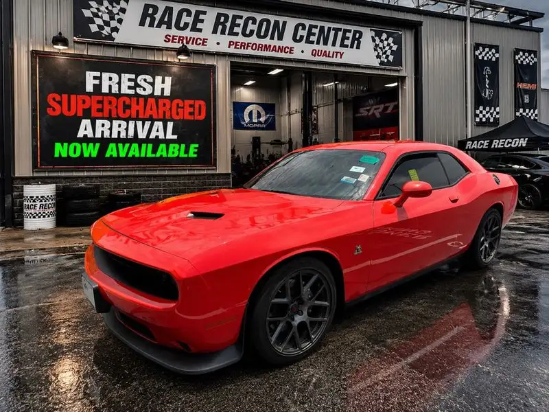 2017 Dodge Challenger Scat Pack photo 1