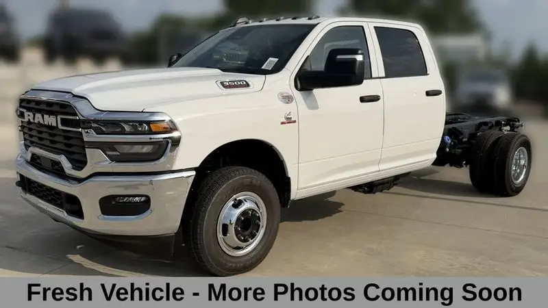 2026 RAM 3500 Tradesman 4X4 Crew Cab photo 1