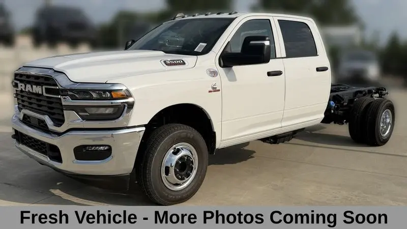 2026 RAM 3500 Tradesman 4X4 Crew Cab photo 1
