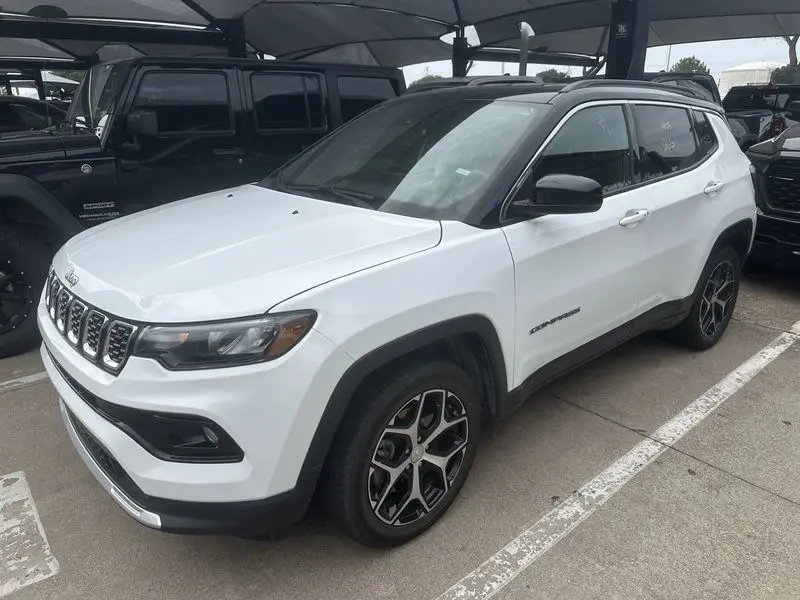 2024 Jeep Compass Limited 4X4 photo 1