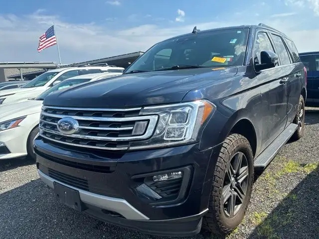 2021 Ford Expedition XLT 4x4 photo 1