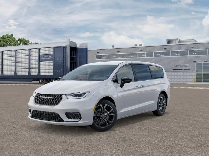 2026 Chrysler Pacifica Select photo 1