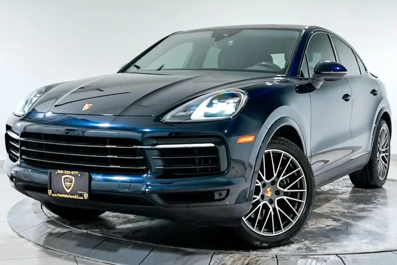 2021 Porsche Cayenne Base photo 1