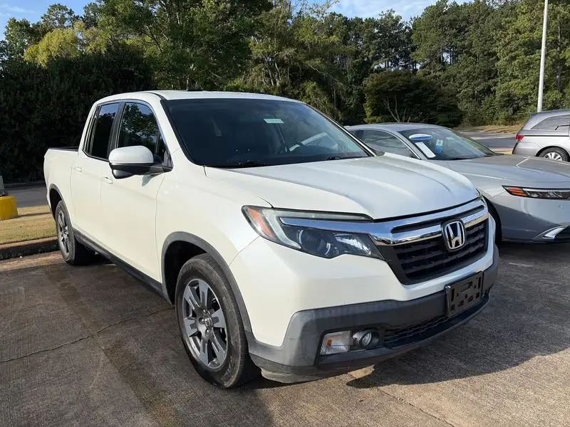 2019 Honda Ridgeline RTL T photo 1