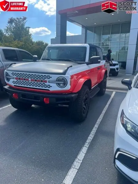 2025 Ford Bronco Stroppe 4x4 photo 1