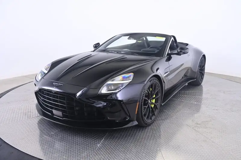 2026 Aston Martin Vantage undefined photo 1
