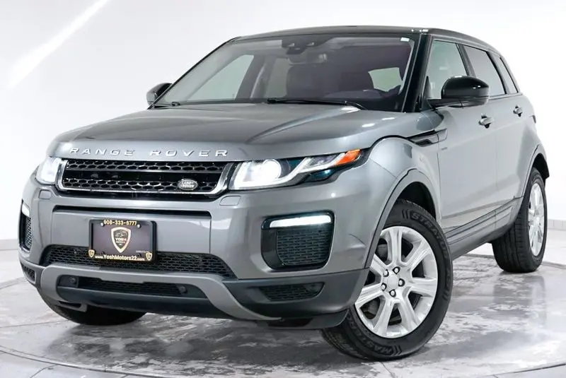 2017 Land Rover Range Rover Evoque SE photo 1