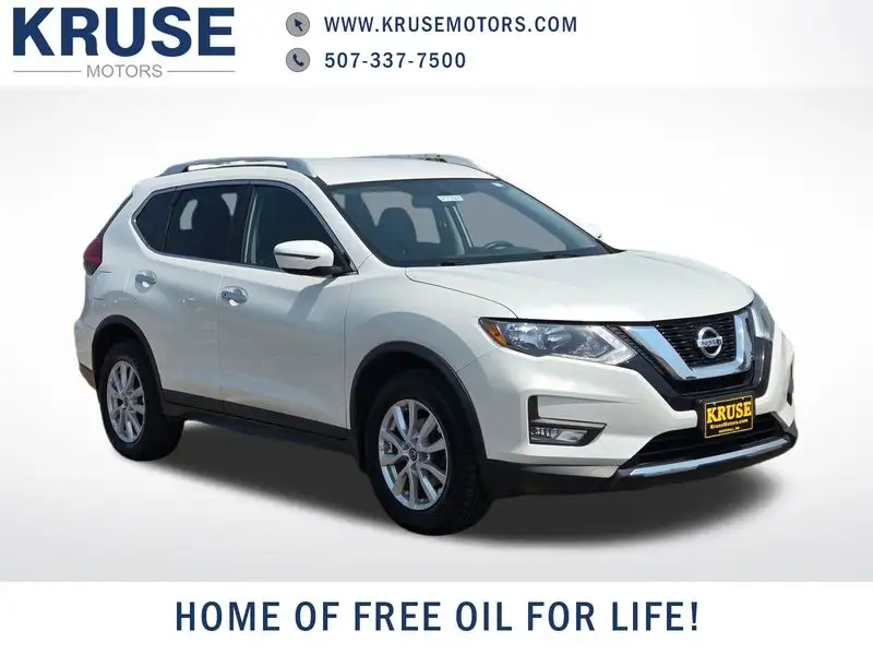 2017 Nissan Rogue SV AWD photo 1
