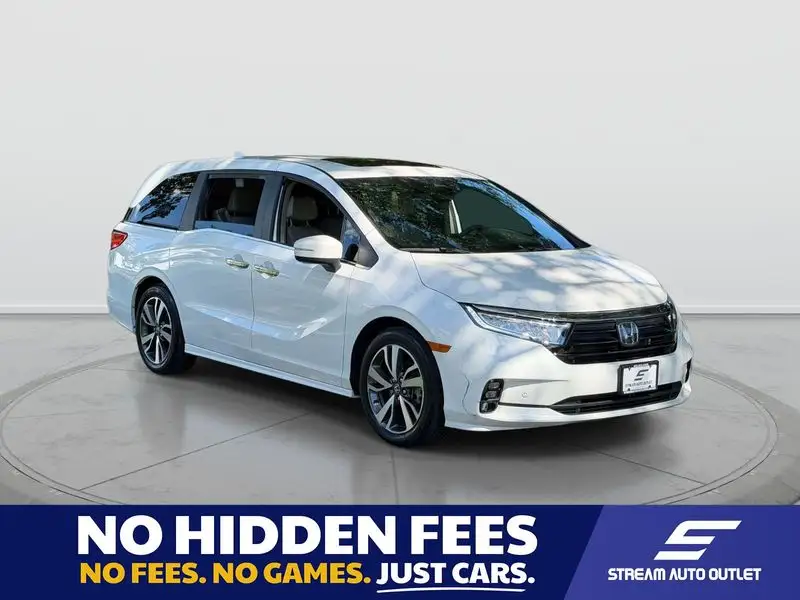 2023 Honda Odyssey Touring photo 1