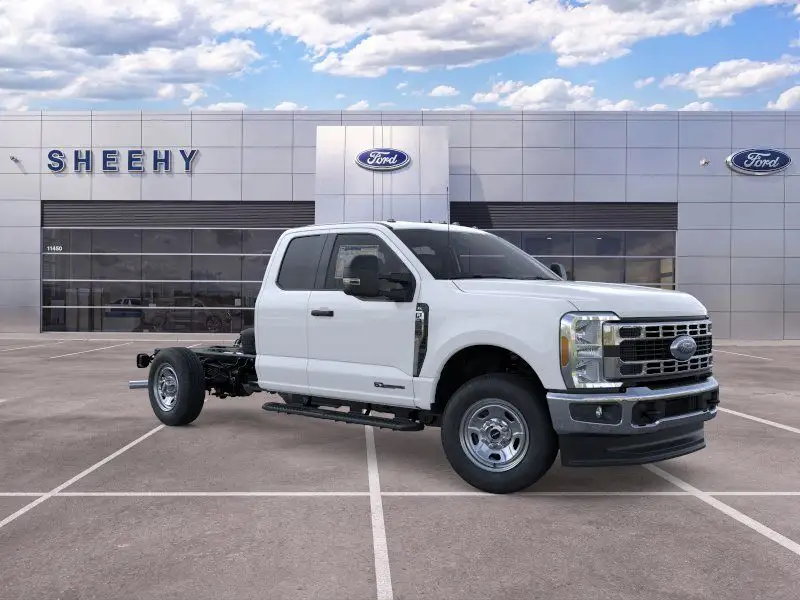 2026 Ford F-350 XL 4WD SuperCab SRW 168 in photo 1
