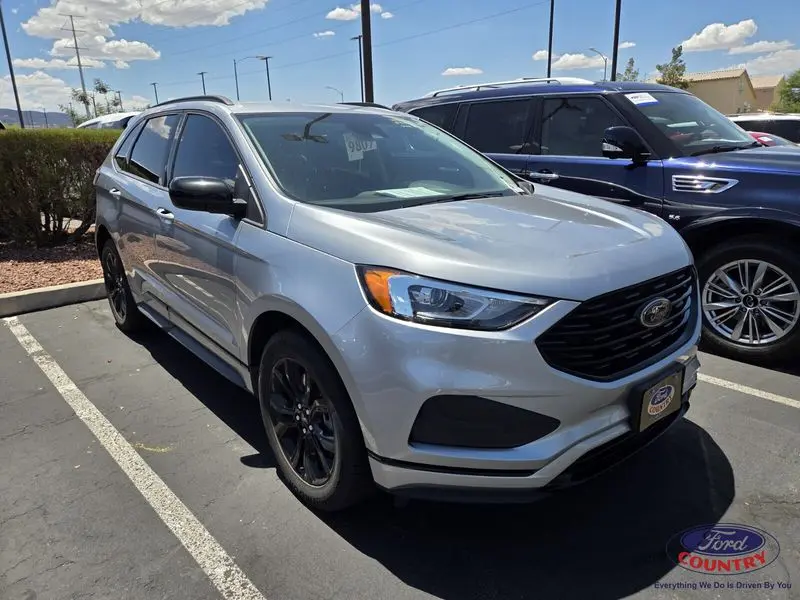 2023 Ford Edge SE AWD photo 1