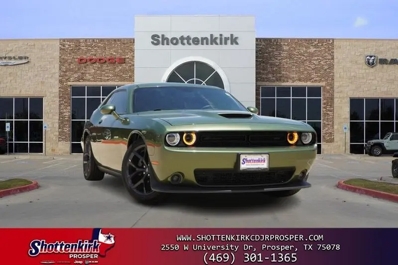 2021 Dodge Challenger GT Auto photo 1