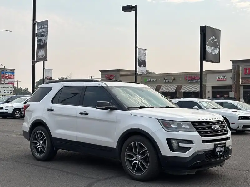 2016 Ford Explorer Sport 4WD photo 1