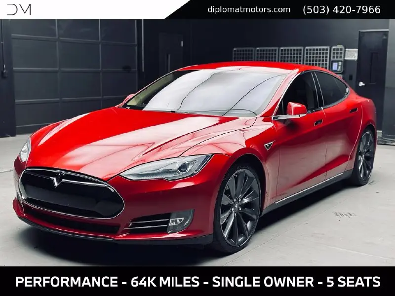 2013 Tesla Model S Performance photo 1